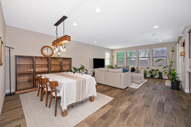 3546 Edington Dr, Rancho Cordova, CA 95742