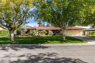 4220 West Pinecrest Circle, Las Vegas, NV 89121
