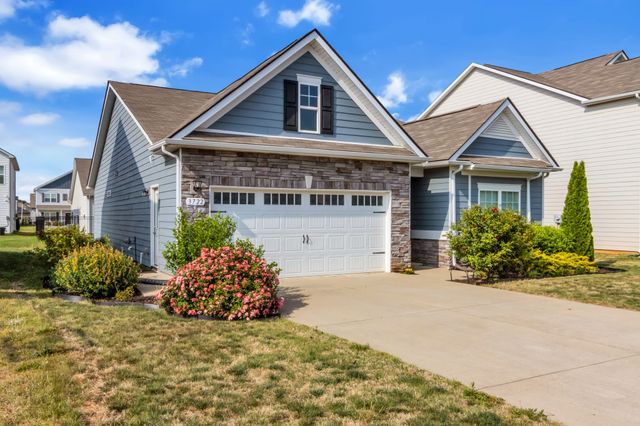 3722 Pelham Wood Dr, Murfreesboro, TN 37128