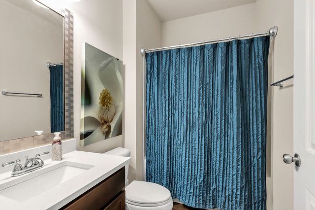 3722 Pelham Wood Dr, Murfreesboro, TN 37128