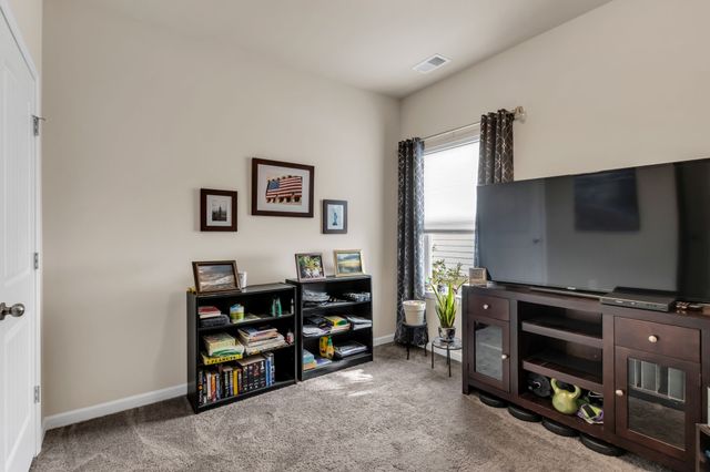 3722 Pelham Wood Dr, Murfreesboro, TN 37128