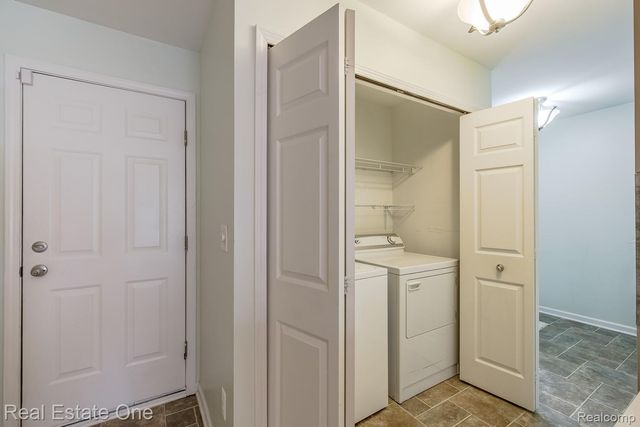 1277 Edelweiss Lane, Waterford Charter Township, MI 48327