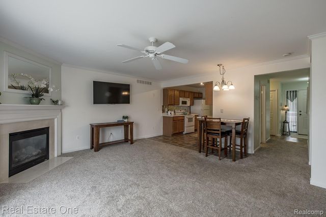 1277 Edelweiss Lane, Waterford Charter Township, MI 48327