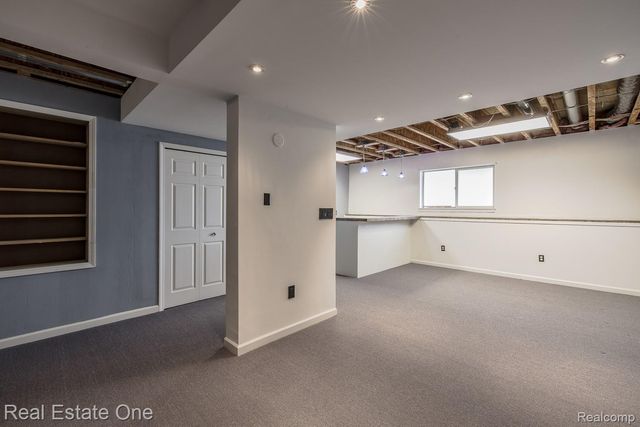 1277 Edelweiss Lane, Waterford Charter Township, MI 48327