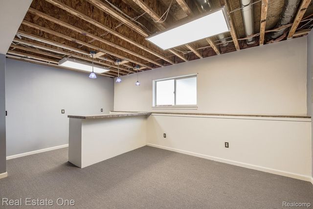 1277 Edelweiss Lane, Waterford Charter Township, MI 48327