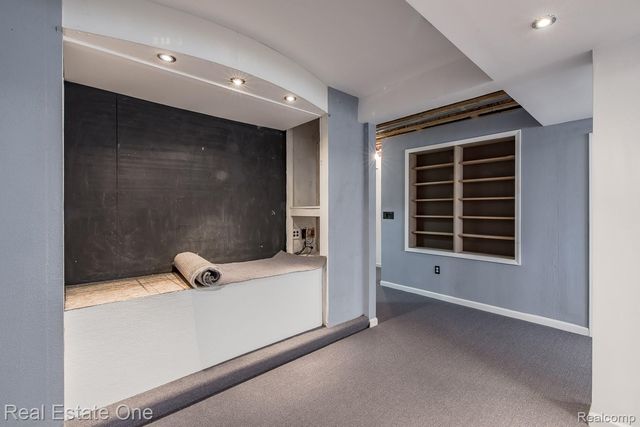 1277 Edelweiss Lane, Waterford Charter Township, MI 48327