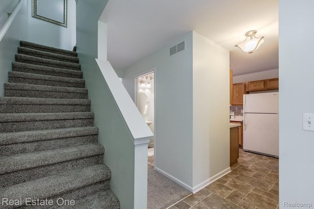 1277 Edelweiss Lane, Waterford Charter Township, MI 48327