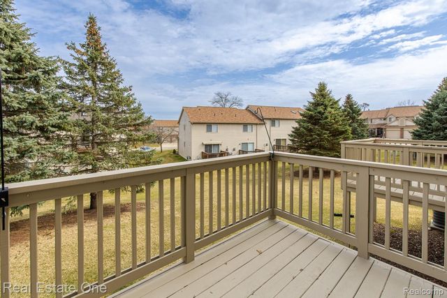 1277 Edelweiss Lane, Waterford Charter Township, MI 48327