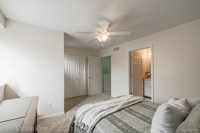 1277 Edelweiss Lane, Waterford Charter Township, MI 48327