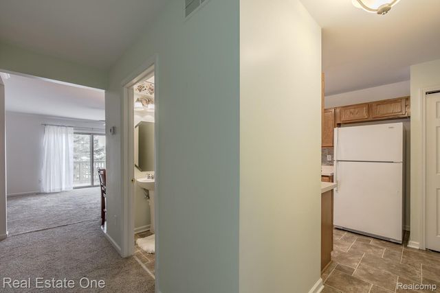 1277 Edelweiss Lane, Waterford Charter Township, MI 48327