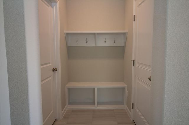 105 Stone fork LN, Hutto, TX 78634