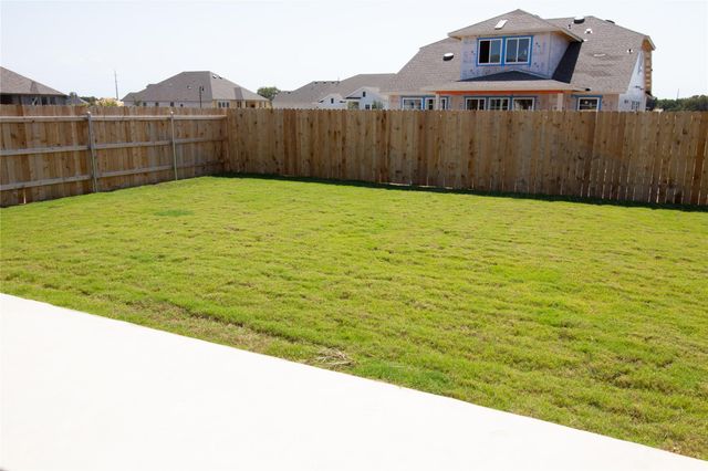 105 Stone fork LN, Hutto, TX 78634