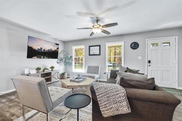 4283 Hiram Lithia Springs Road SW, Powder Springs, GA 30127