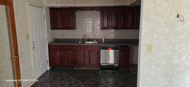 4229 US-421, Manchester, KY 40962