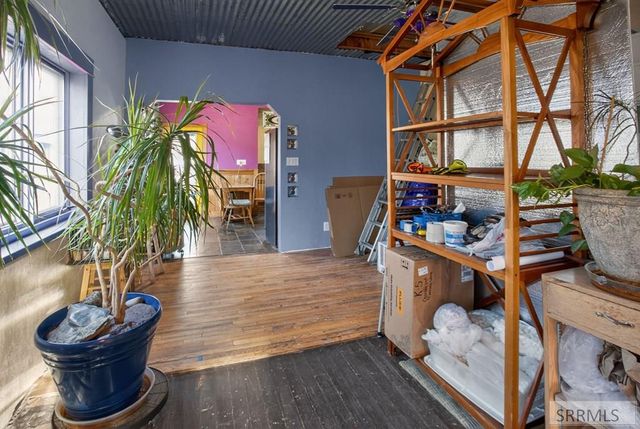 334 S 6th Avenue, Pocatello, ID 83201