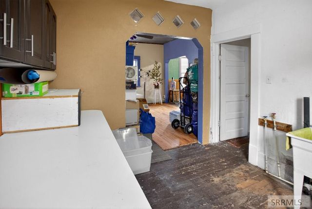 334 S 6th Avenue, Pocatello, ID 83201