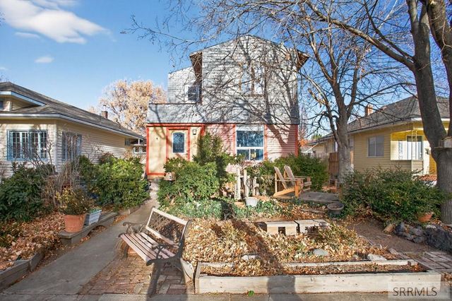 334 S 6th Avenue, Pocatello, ID 83201