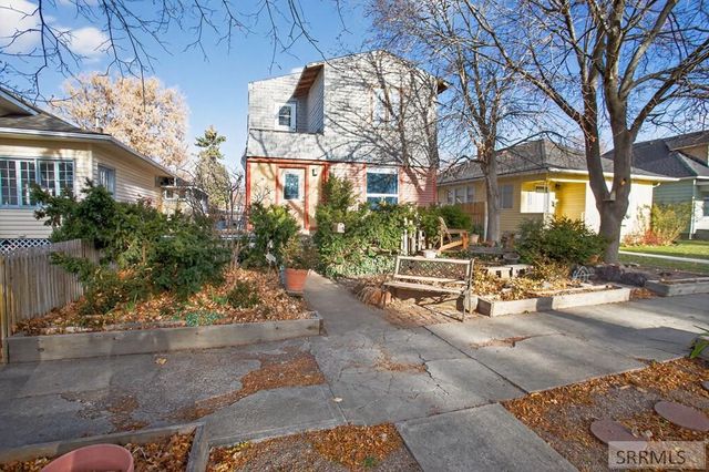 334 S 6th Avenue, Pocatello, ID 83201