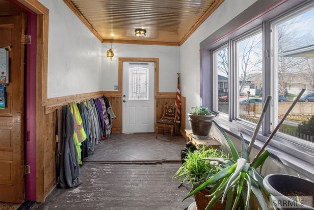 334 S 6th Avenue, Pocatello, ID 83201