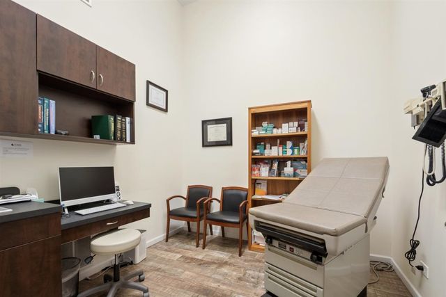 2219-23 W BELMONT Avenue, Chicago, IL 60618