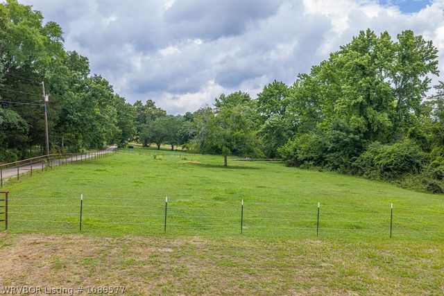 6523 Broadleaf, Alma, AR 72921