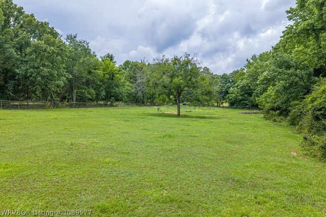 6523 Broadleaf, Alma, AR 72921