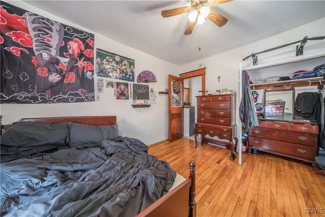 18 Auburn Avenue, Utica, NY 13501