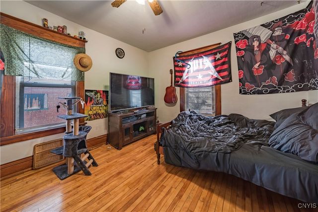 18 Auburn Avenue, Utica, NY 13501