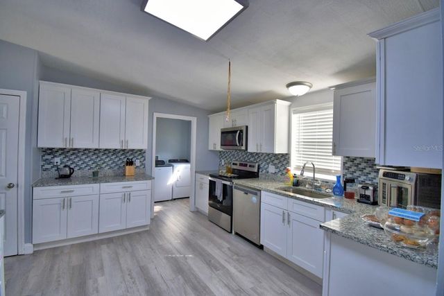 4055 BIG BEND TRAIL, Polk City, FL 33868