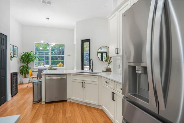 2884 MAJESTIC ISLE DRIVE, Clermont, FL 34711