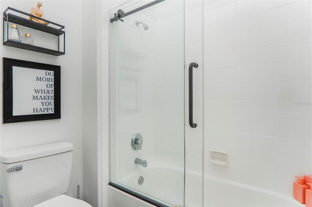 2884 MAJESTIC ISLE DRIVE, Clermont, FL 34711