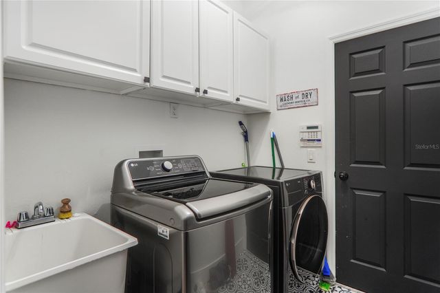 2884 MAJESTIC ISLE DRIVE, Clermont, FL 34711