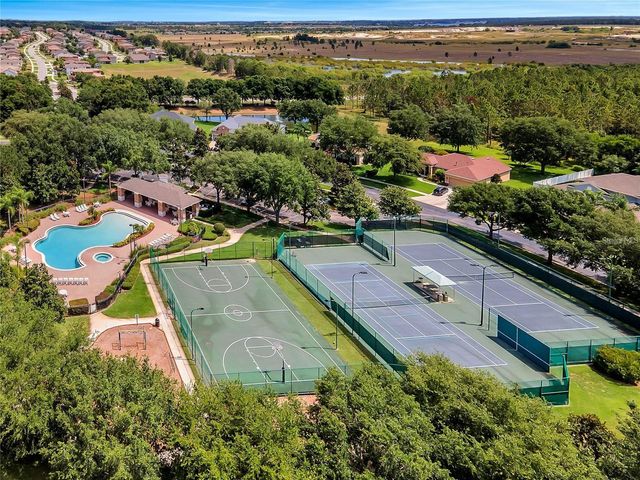 2884 MAJESTIC ISLE DRIVE, Clermont, FL 34711