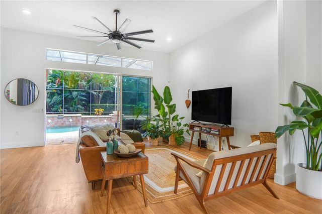 2884 MAJESTIC ISLE DRIVE, Clermont, FL 34711