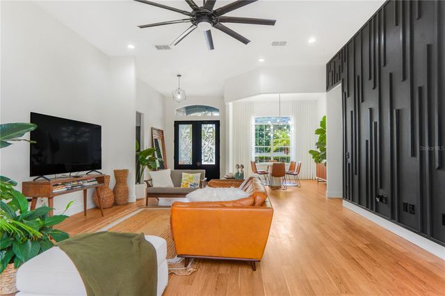 2884 MAJESTIC ISLE DRIVE, Clermont, FL 34711