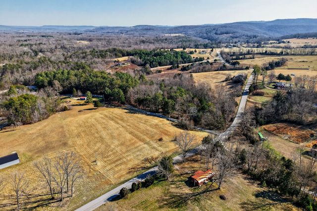 305 Caney Bend Rd, Doyle, TN 38559