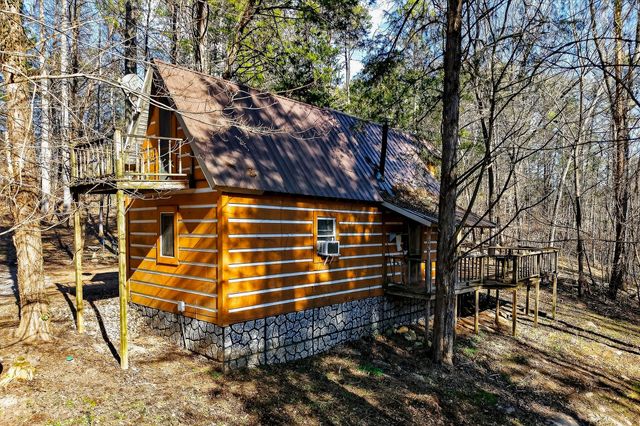 305 Caney Bend Rd, Doyle, TN 38559