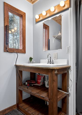 305 Caney Bend Rd, Doyle, TN 38559