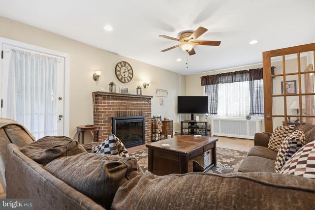 755 BYBERRY RD, Philadelphia, PA 19116