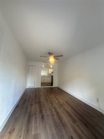 9205 Georgian DR A2, Austin, TX 78753