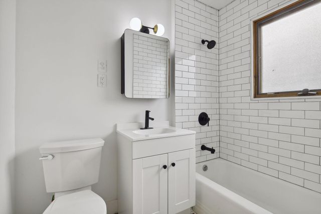 99 E 54th Street 9, Minneapolis, MN 55419