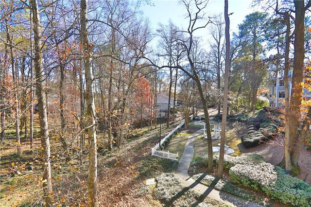 616 Summit North NE Drive 616, Atlanta, GA 30324