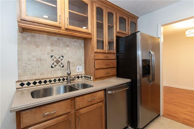 616 Summit North NE Drive 616, Atlanta, GA 30324