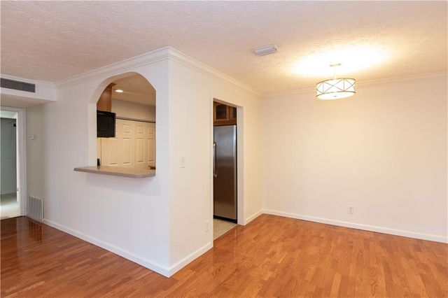 616 Summit North NE Drive 616, Atlanta, GA 30324