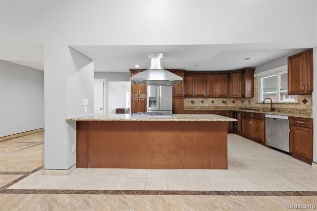 18116 Outer Drive, Dearborn, MI 48128