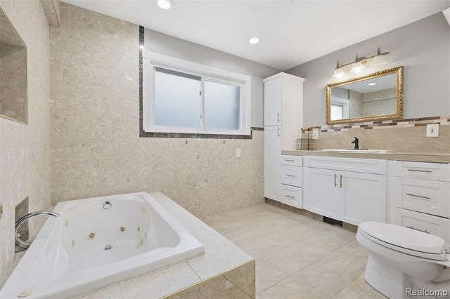 18116 Outer Drive, Dearborn, MI 48128