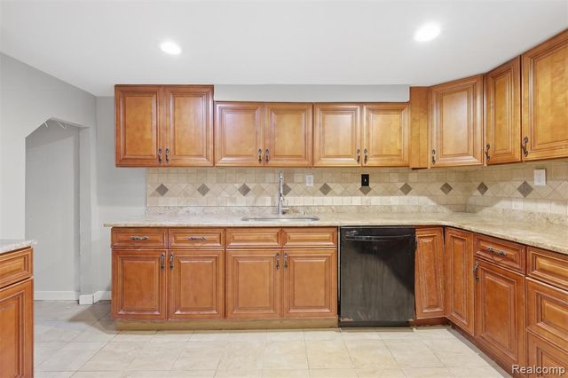 18116 Outer Drive, Dearborn, MI 48128