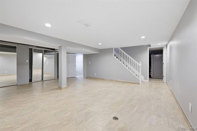 18116 Outer Drive, Dearborn, MI 48128