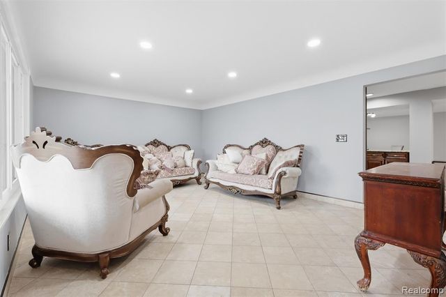 18116 Outer Drive, Dearborn, MI 48128