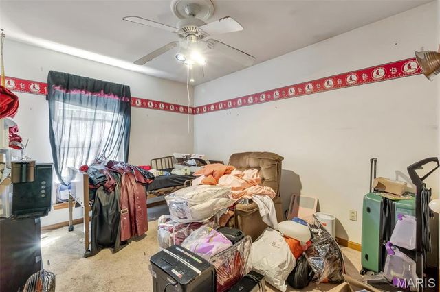 1828 Chateau Du Mont Drive, Florissant, MO 63031